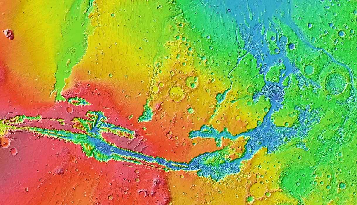 Mars Orbiter Laser Altimeter (MOLA) colorised topographic map of Mars (Western Hemisphere). Image centered on Valles Marineris. Image credit: Courtesy NASA / JPL-Caltech / Arizona State University